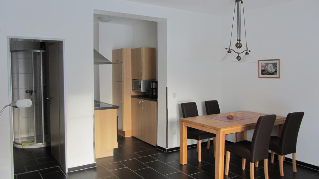 Ferienwohnung Am Alten Forsthaus Neuenbau 외부 사진