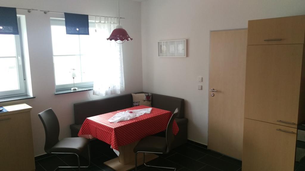 Ferienwohnung Am Alten Forsthaus Neuenbau 외부 사진