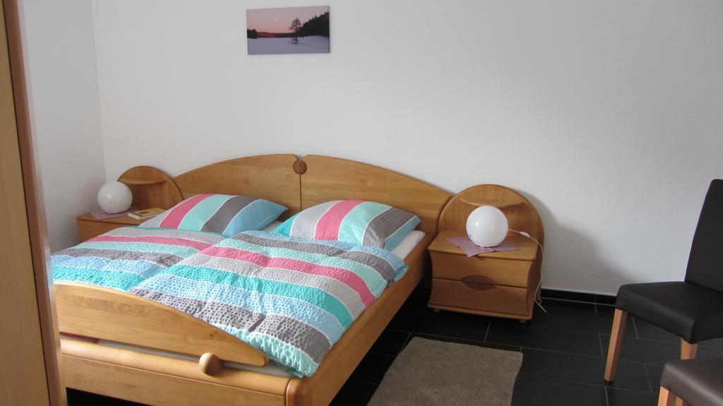 Ferienwohnung Am Alten Forsthaus Neuenbau 외부 사진